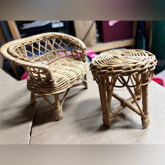 Mini wicker doll furniture - Picture 2 of 9